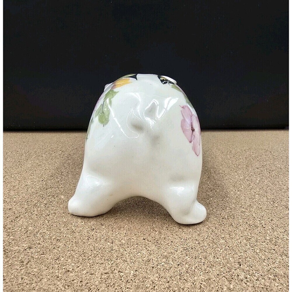 Vintage Piggie Bank Small Made In Japan Ear Chipped - Picture 3 of 7